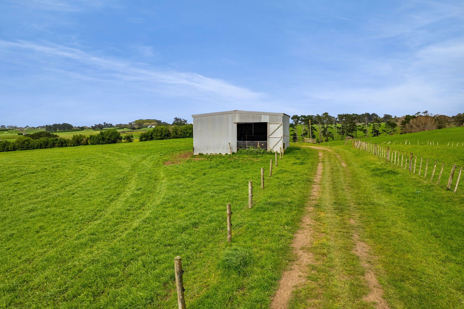 Lifestyle & Grazing in the Heart of Hawera — slide 20