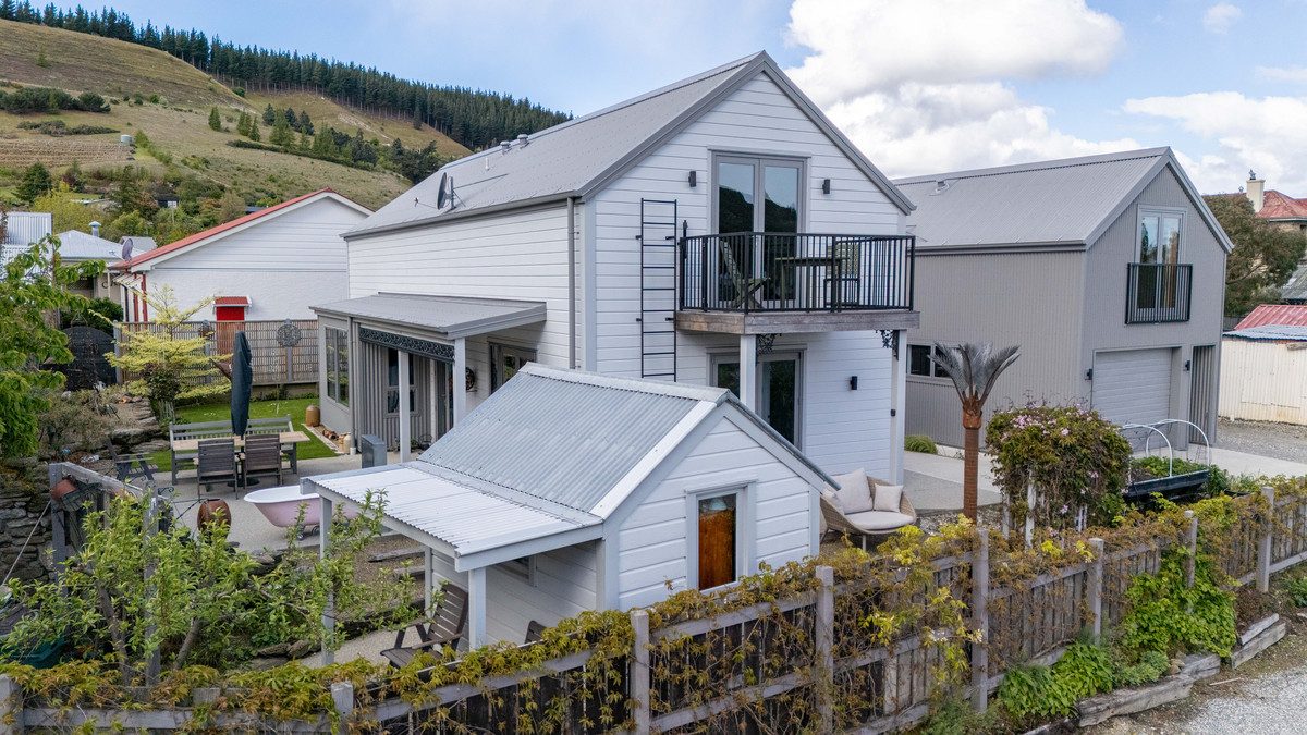 UNIQUE OPPORTUNITY IN HISTORIC CLYDE — slide 1