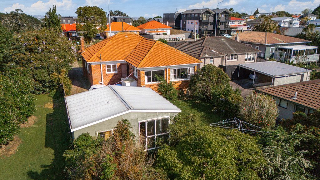Unlock Yield | 988sqm MHUZ | De-Risked | Below CV — slide 8
