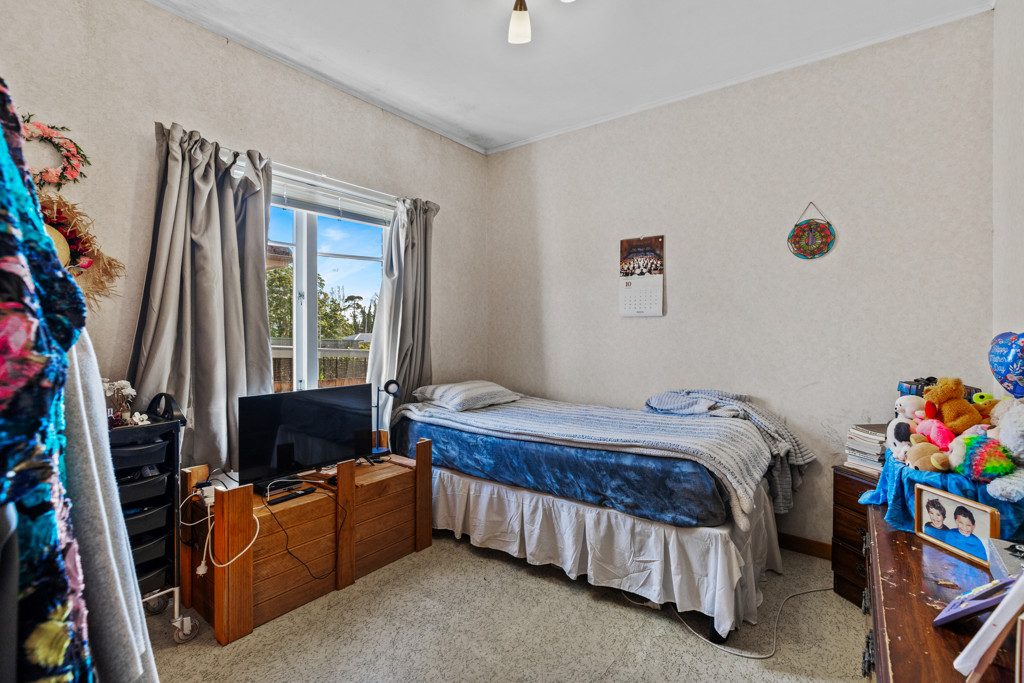 Unlock Yield | 988sqm MHUZ | De-Risked | Below CV — slide 20