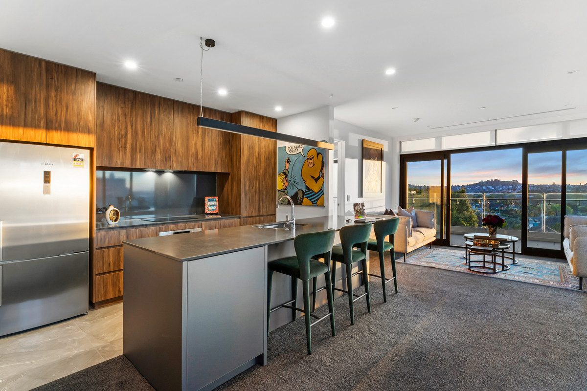 TWILIGHT OPEN HOME THURSDAY 6PM - 6.30 PM — slide 18
