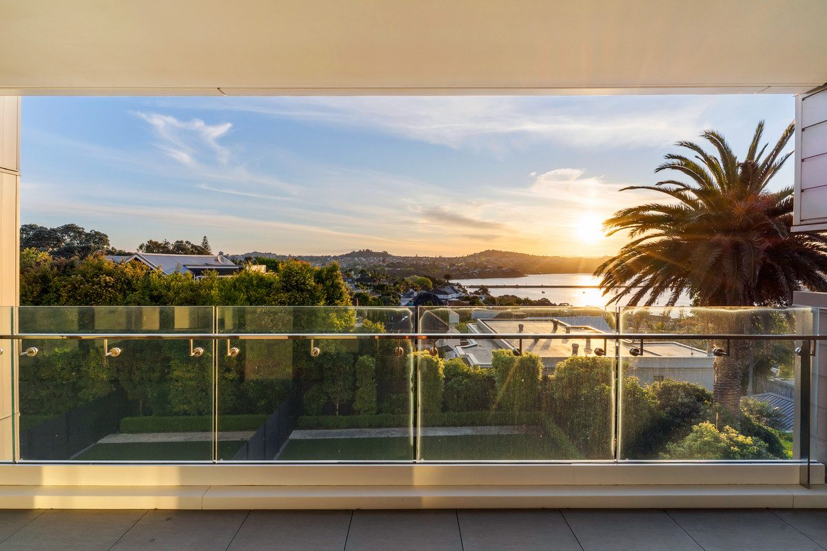 TWILIGHT OPEN HOME THURSDAY 6PM - 6.30 PM — slide 21