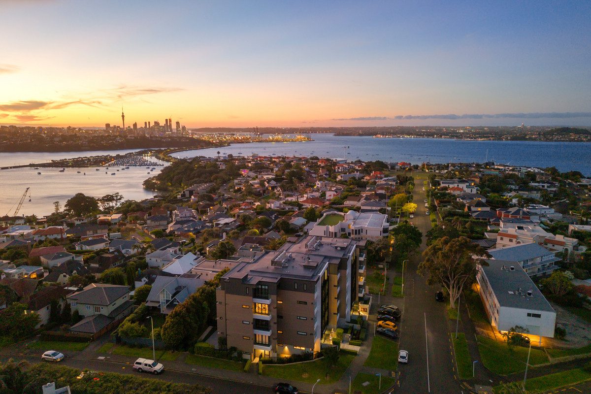 TWILIGHT OPEN HOME THURSDAY 6PM - 6.30 PM — slide 27