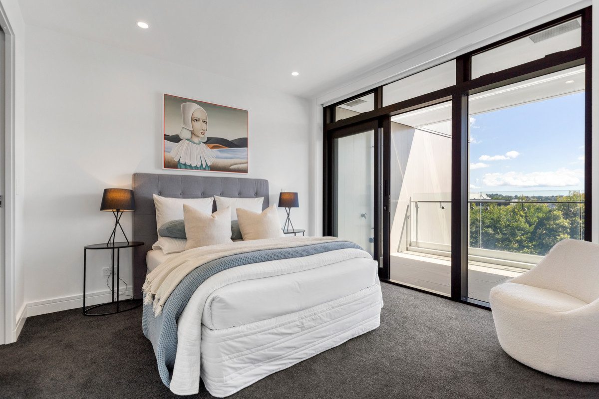 TWILIGHT OPEN HOME THURSDAY 6PM - 6.30 PM — slide 22