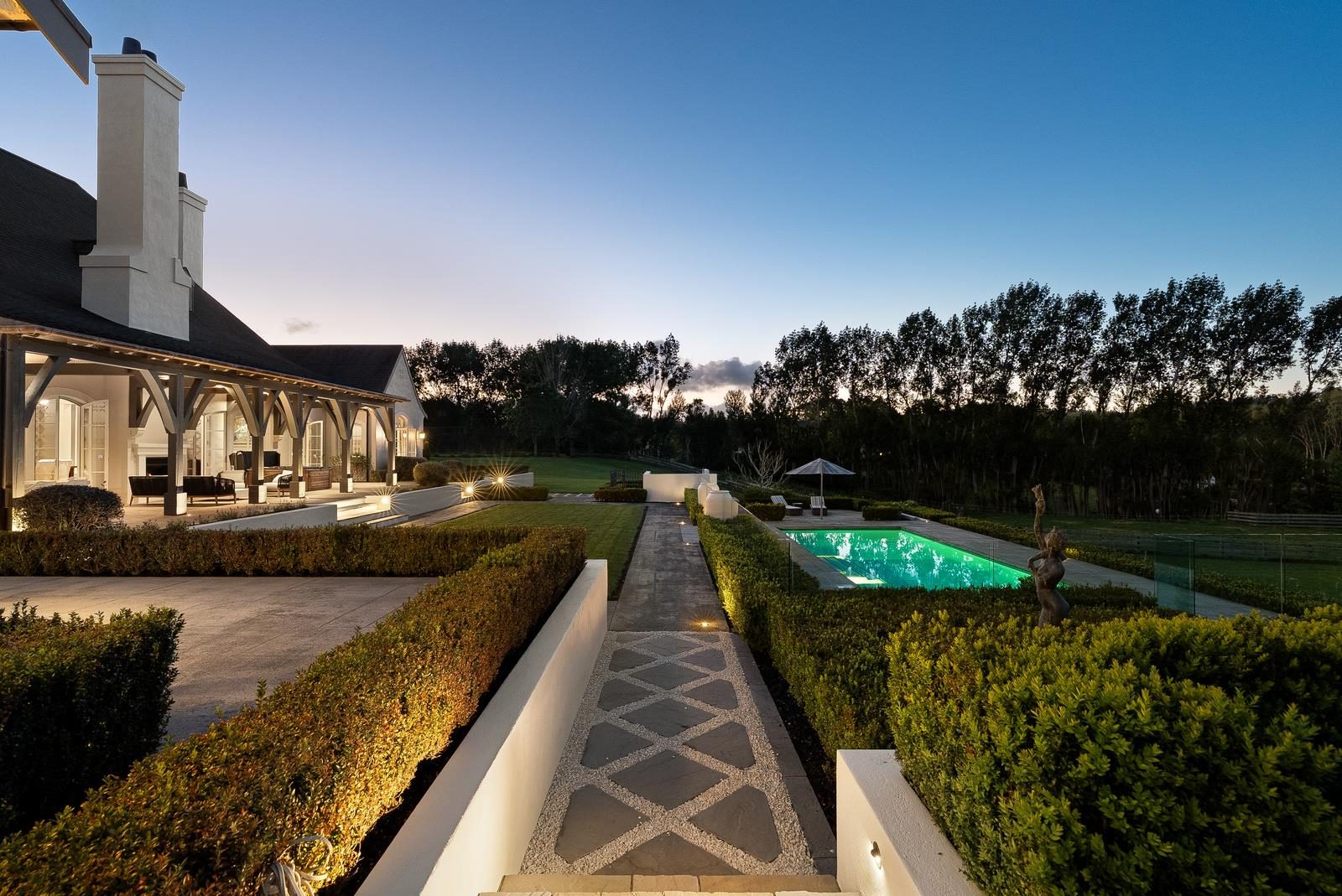 Spectacular Coatesville Estate — slide 2