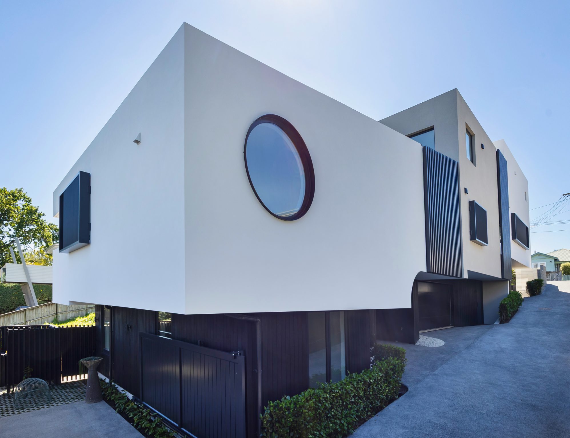 The Freedom of Modern Luxury - Call to View Today! — slide 2