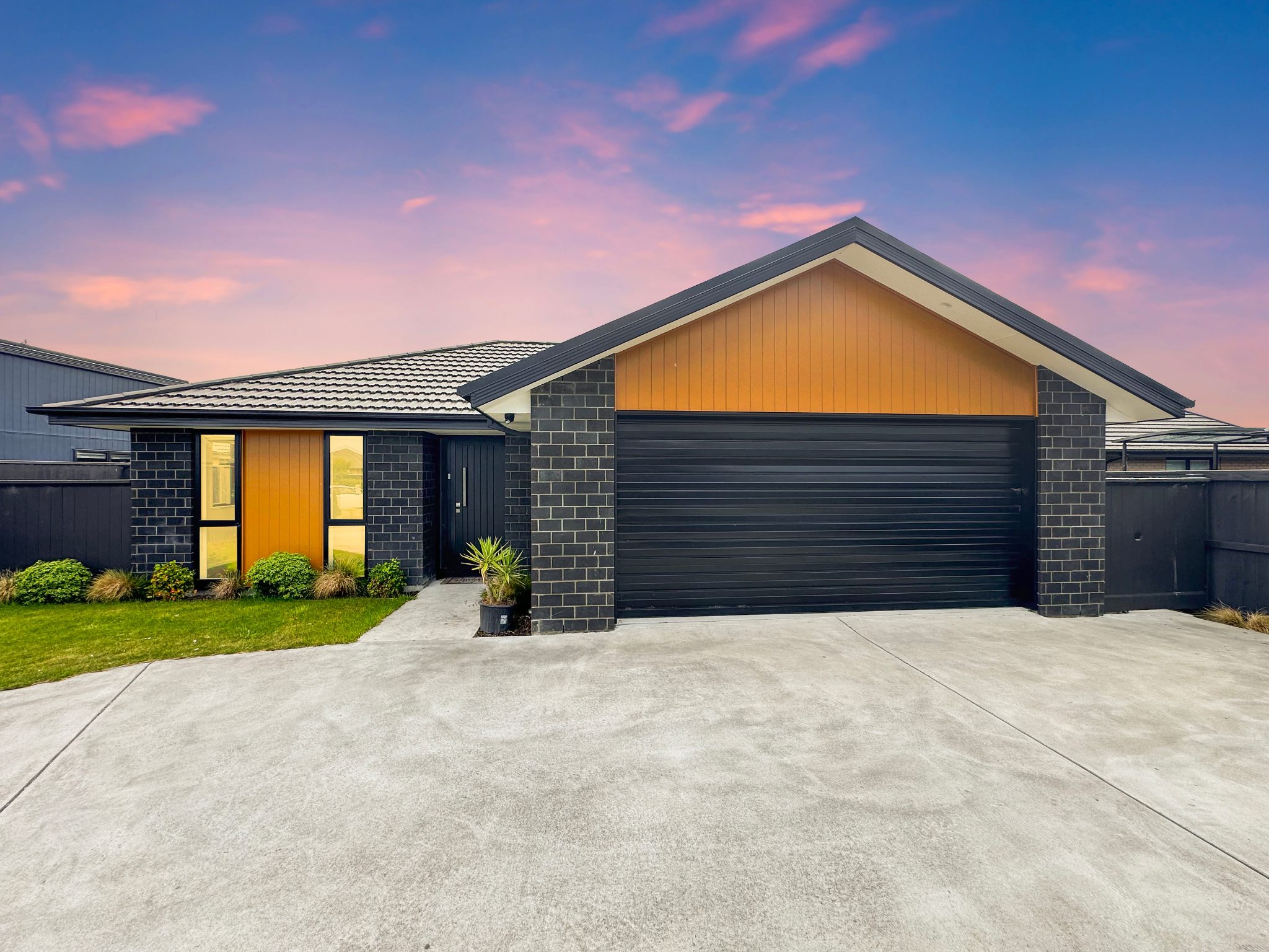 Diamond Realty