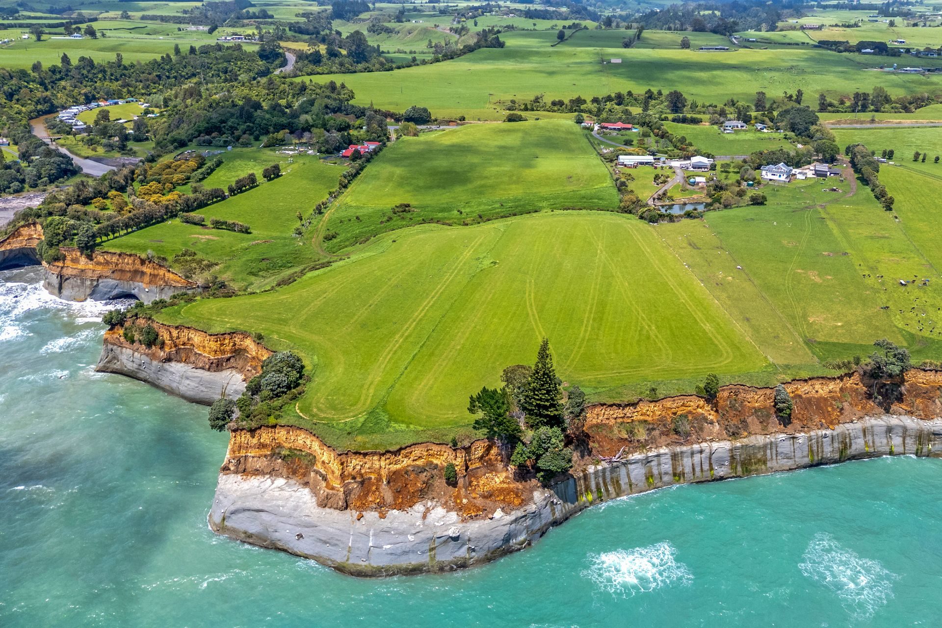 North Taranaki’s Most Striking Coastal Holding — slide 1