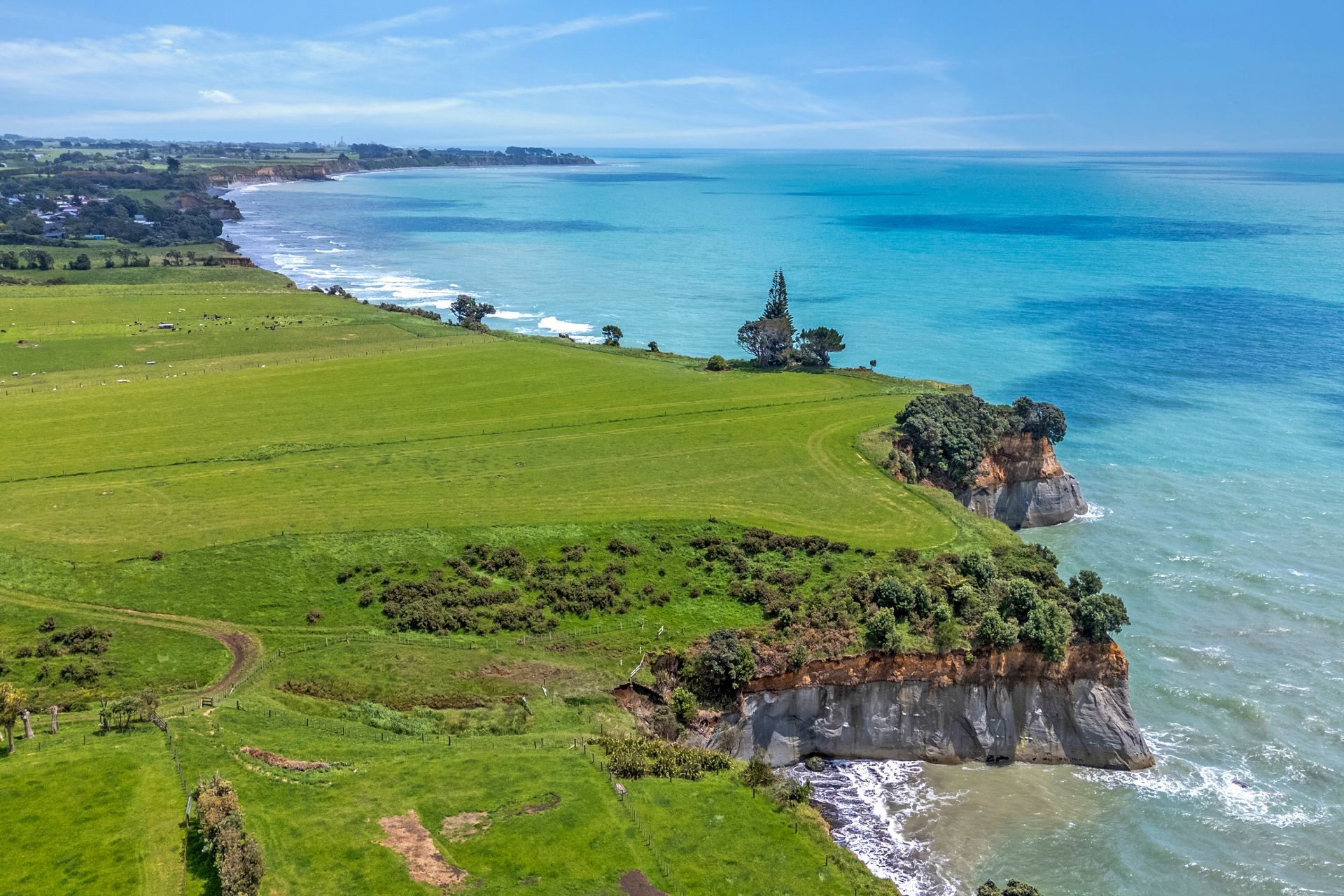 North Taranaki’s Most Striking Coastal Holding — slide 12