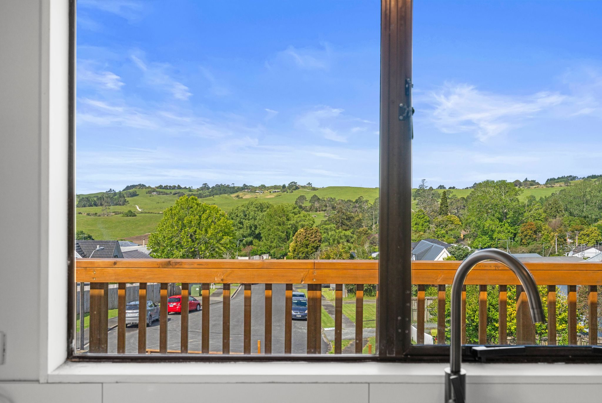 Newly Renovated & Move-in Ready — slide 33
