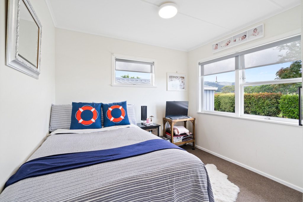 Renovated Lifestyle Living Near the Water — slide 11