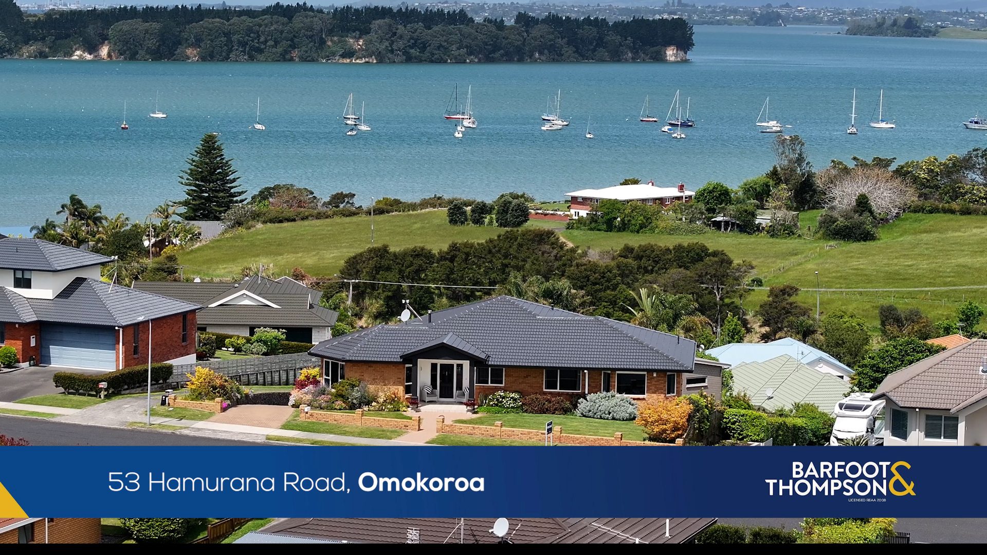 Elegantly Decorated Home With Iconic Views — slide 24