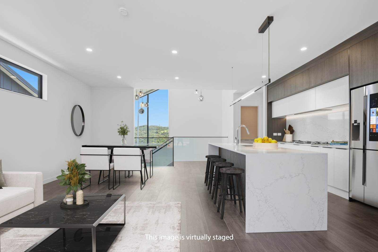 Executive Living in a Prime Coastal Location — slide 2