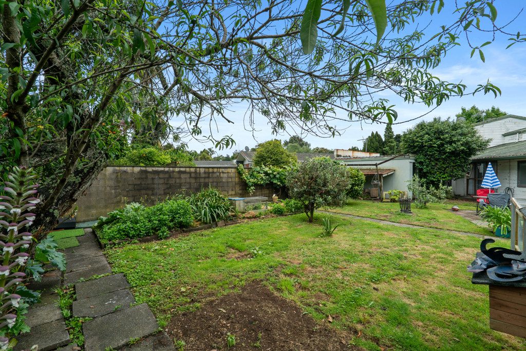 First Time in 20 Years - Legal 2 Dwellings — slide 25