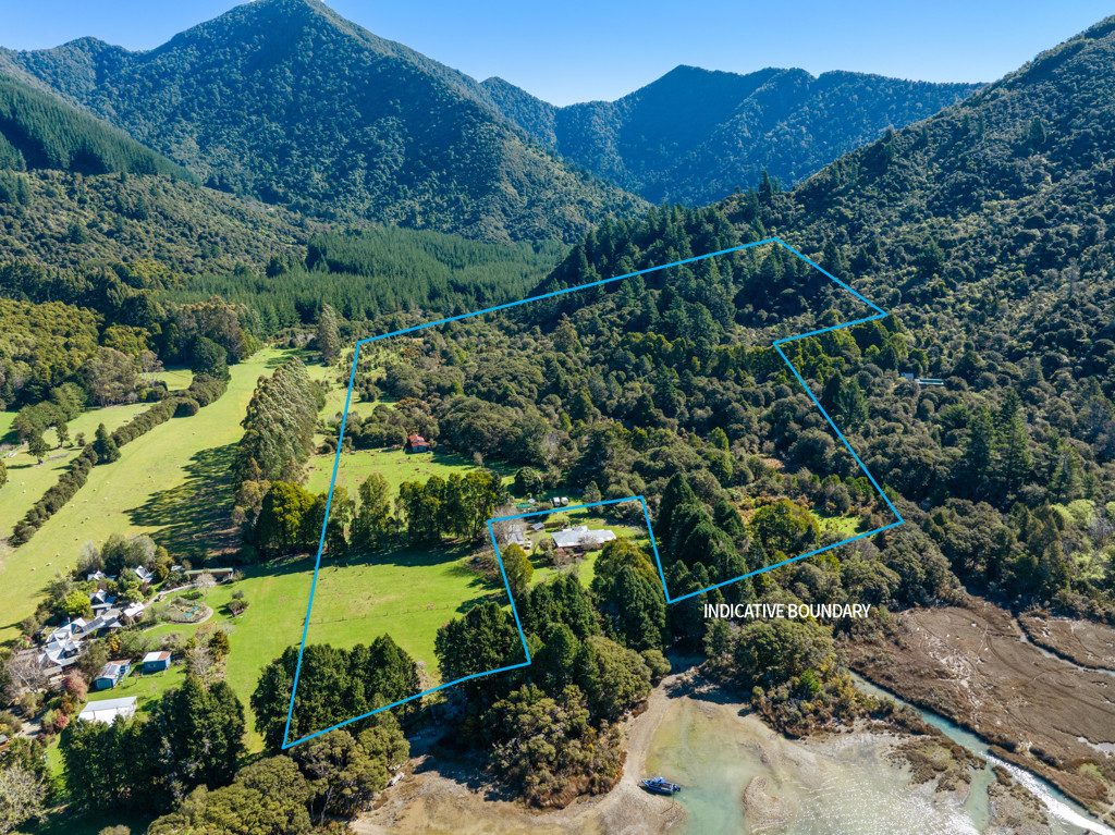 19ha Waterfront Sanctuary in Nydia Bay — slide 2