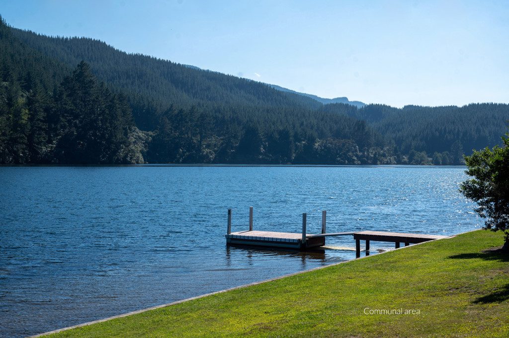 Stunning Lakefront Living — slide 37