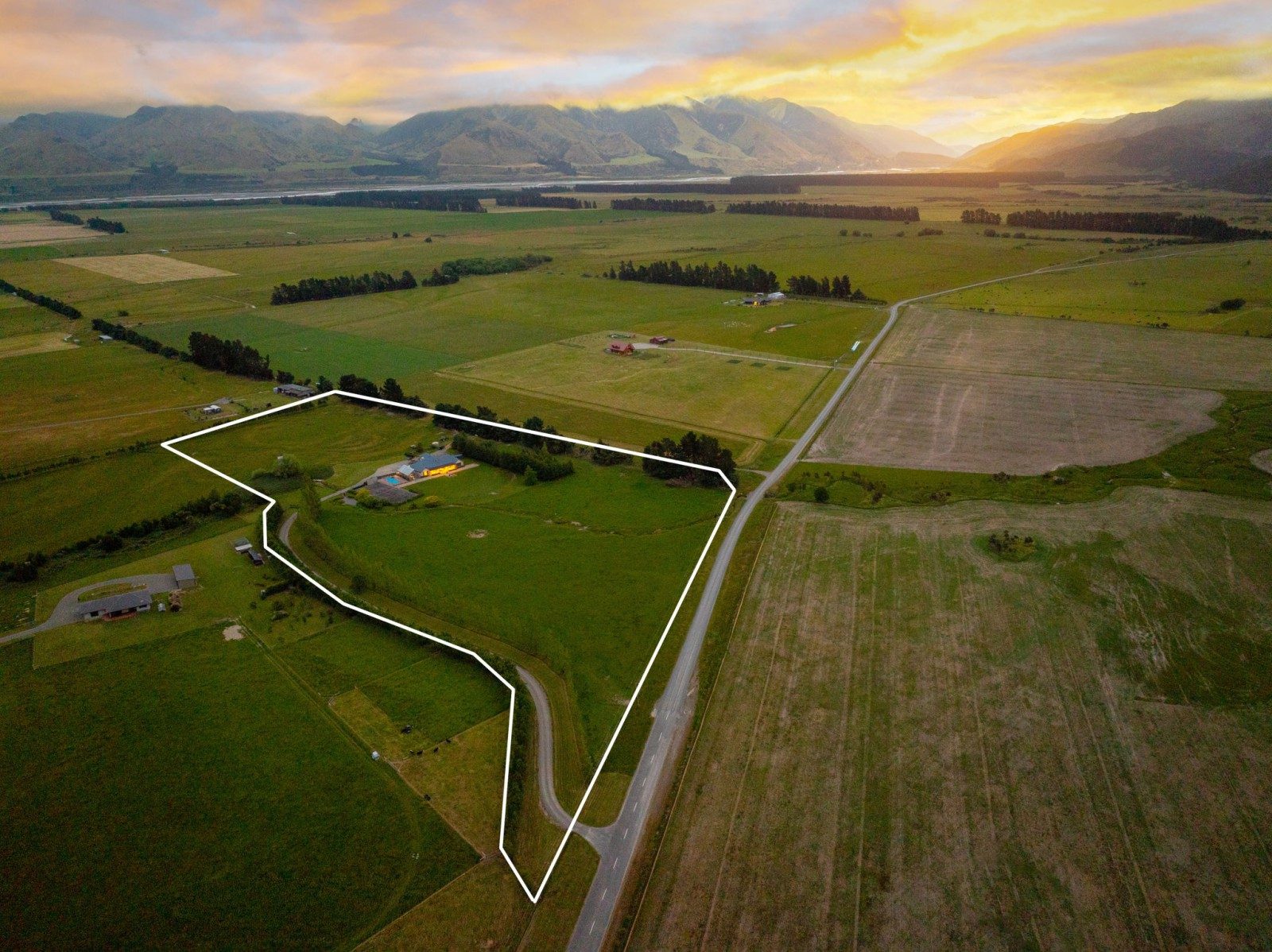 Alpine Entertaining on 5.45 Hectares — slide 2