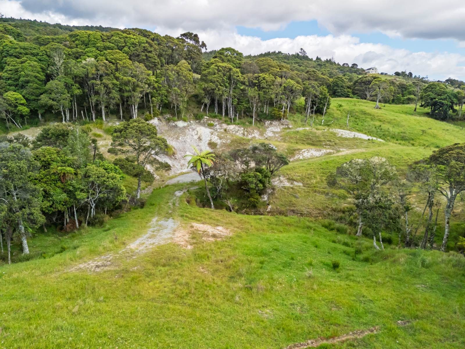 Beautiful Lifestyle Lot 20 Minutes From Kerikeri — slide 13