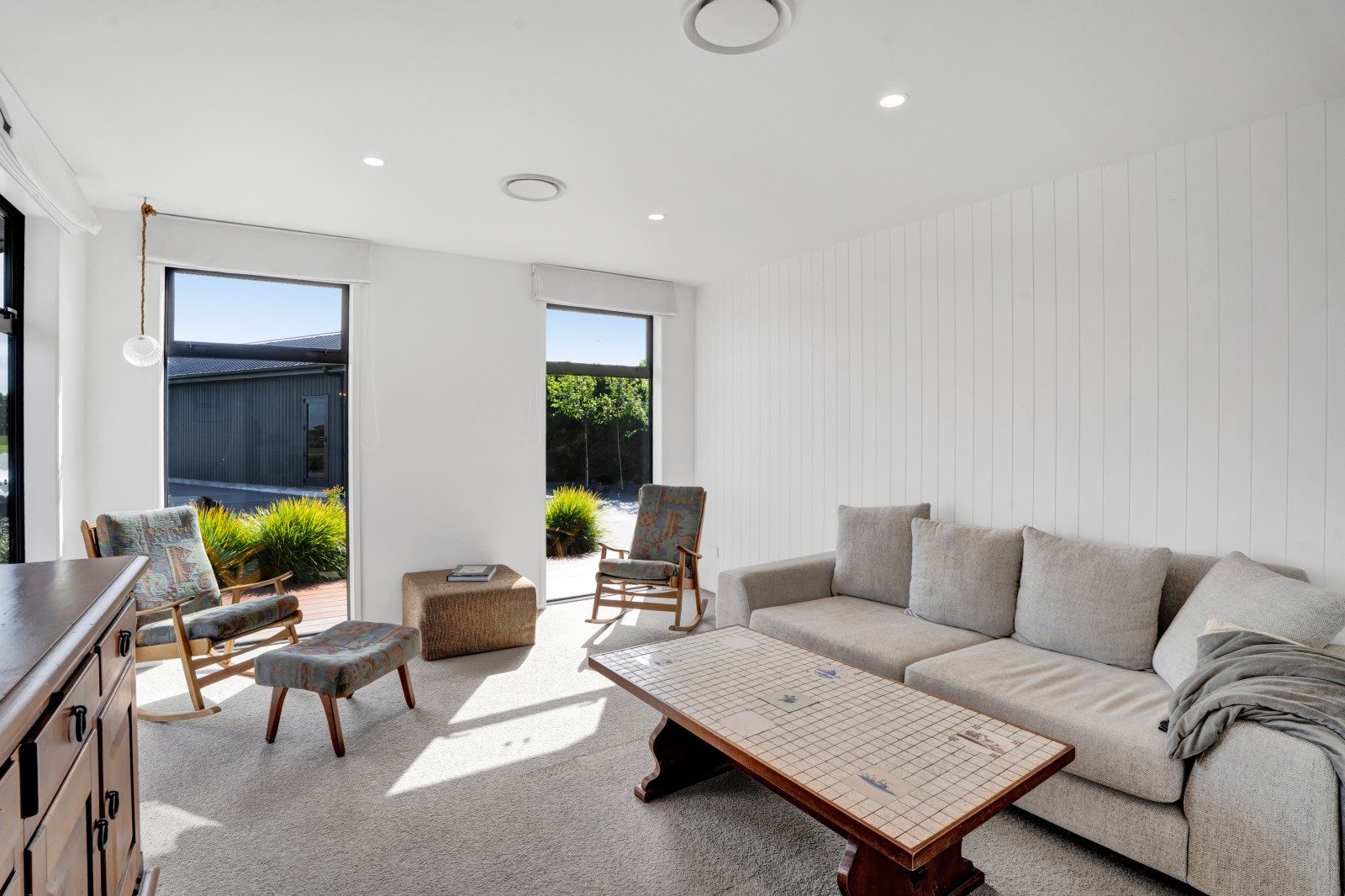 Impressive lifestyle package with stunning vista — slide 14