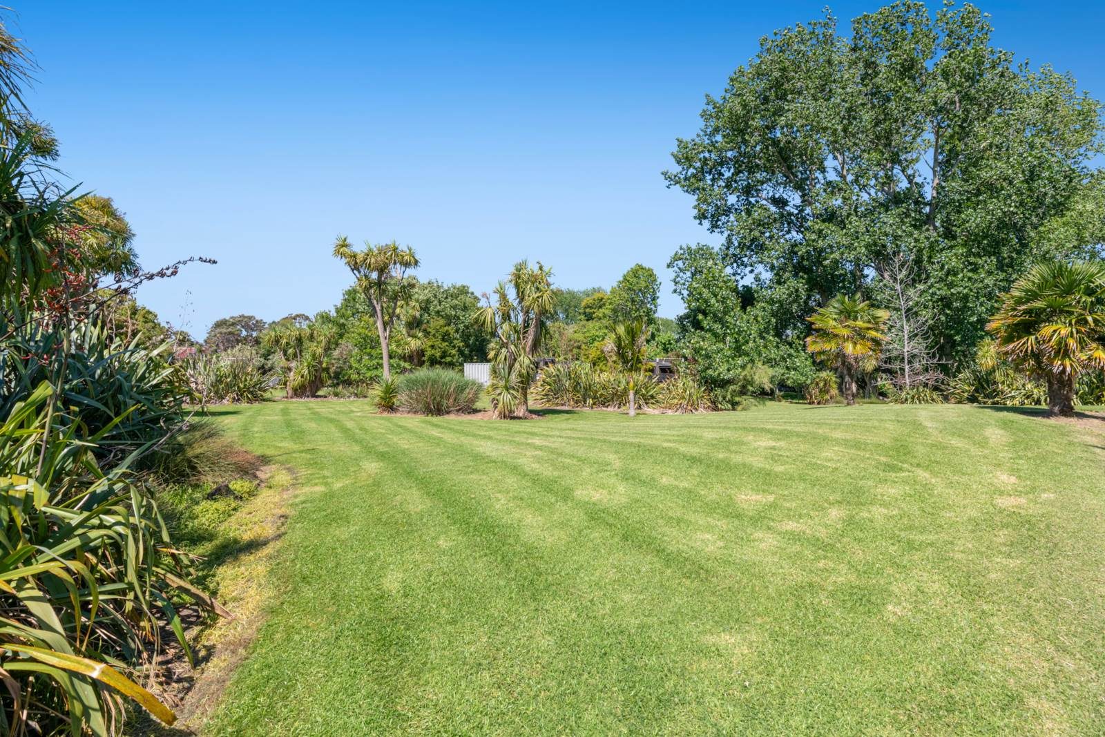 A Rare Lifestyle Sanctuary — slide 8