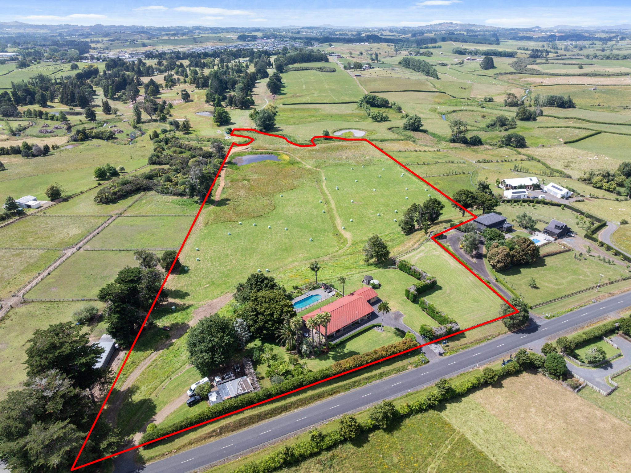 Great Opportunity In Beautiful Karaka — slide 29
