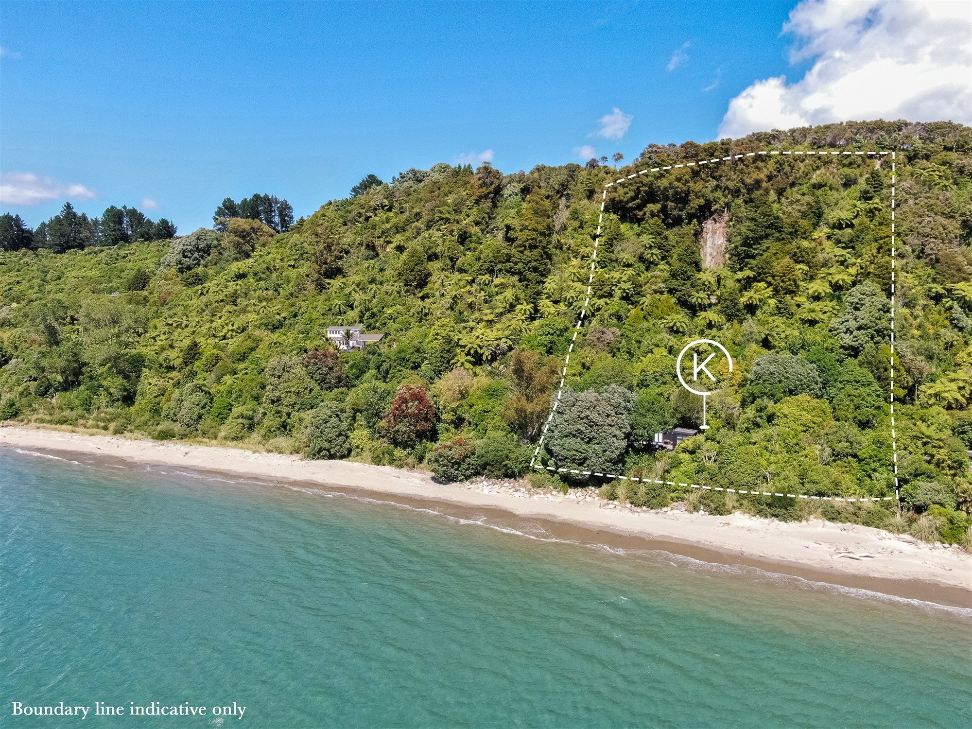 Absolute Collingwood Beachfront Bliss! — slide 2