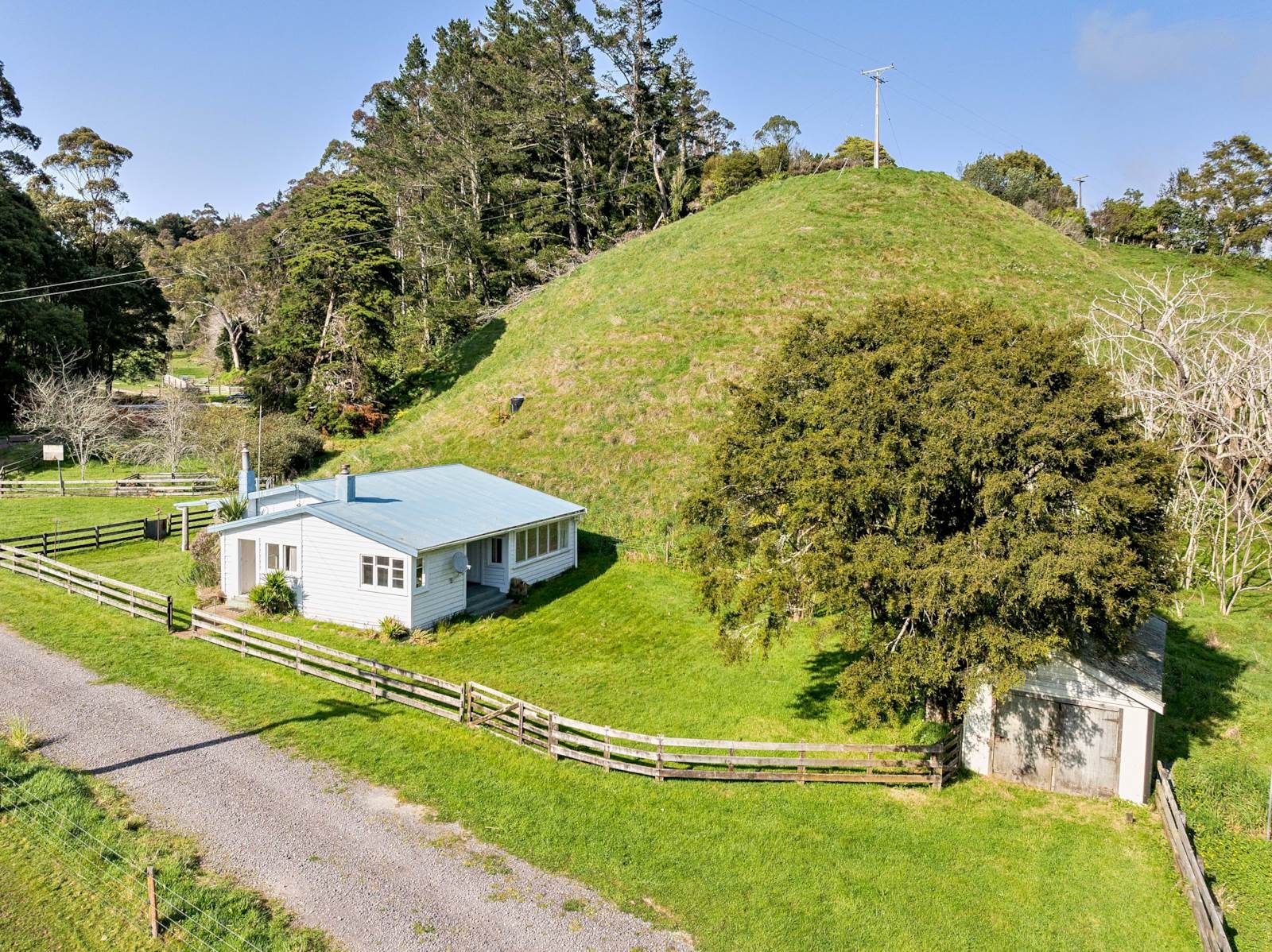 1.5 ha Character Lifestyle Block With Cottage — slide 1