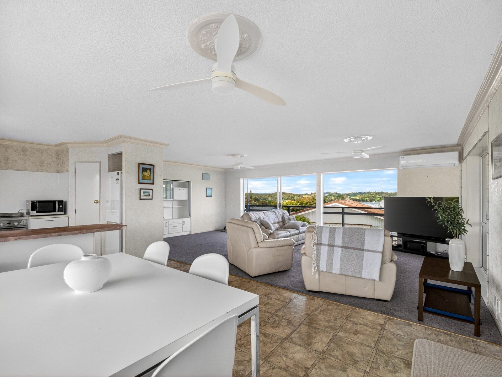 Coastal Living with Dual-Level Flexibility — slide 5