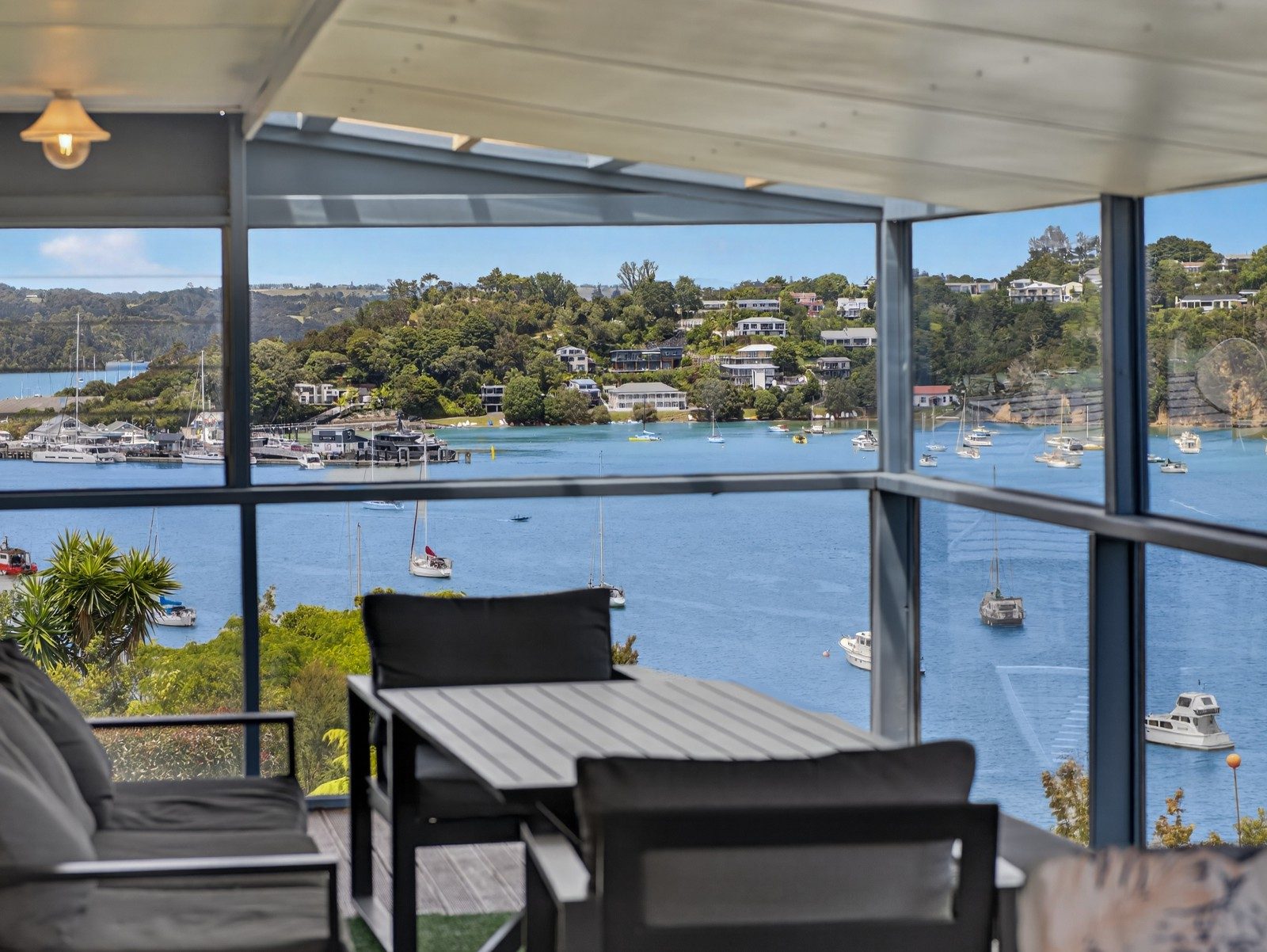 Coastal Living with Dual-Level Flexibility — slide 10
