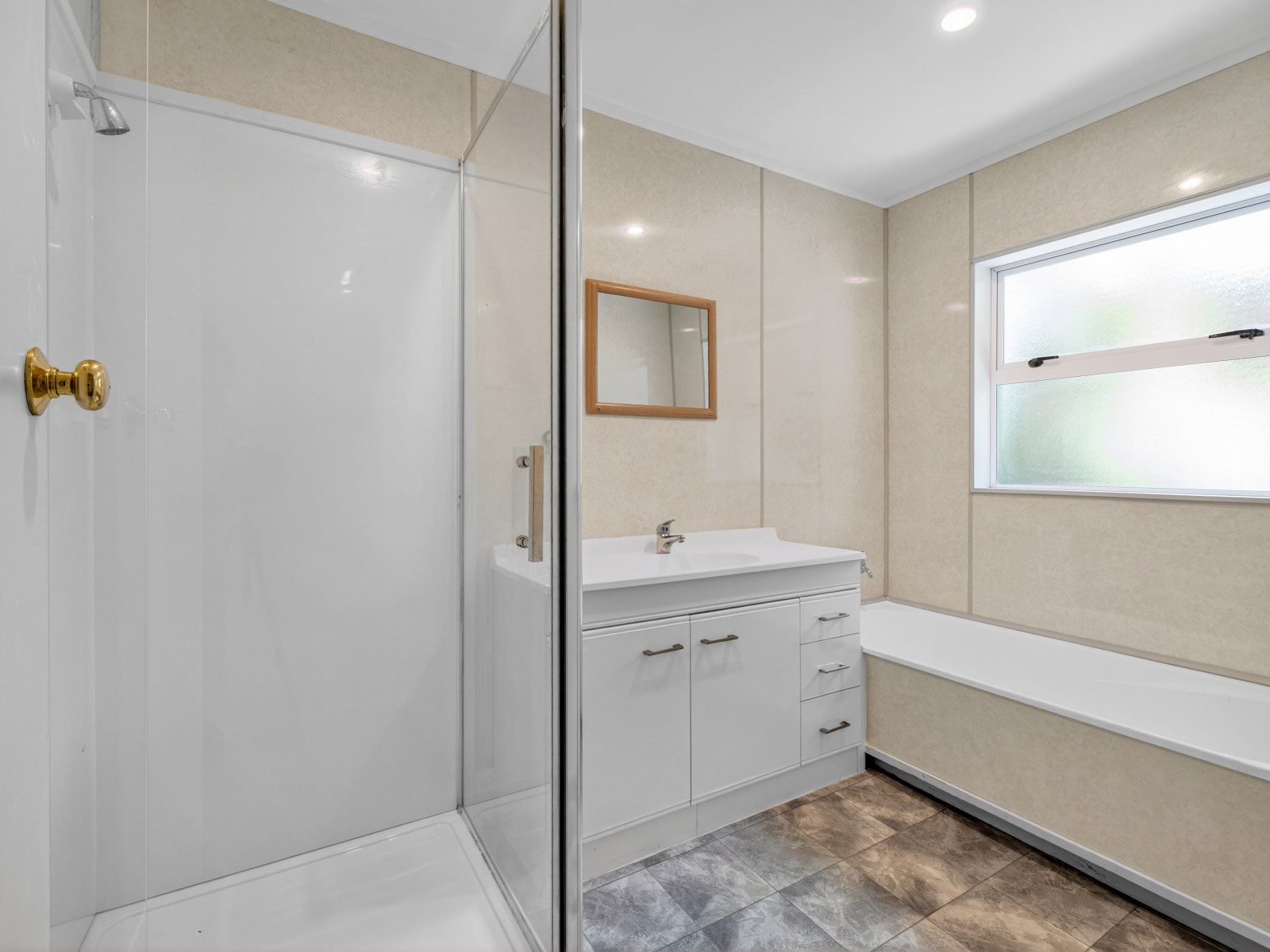 Coastal Living with Dual-Level Flexibility — slide 20