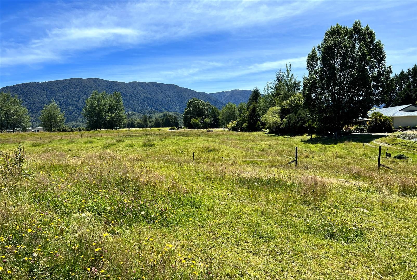 SUPERB RURAL LIVING — slide 26