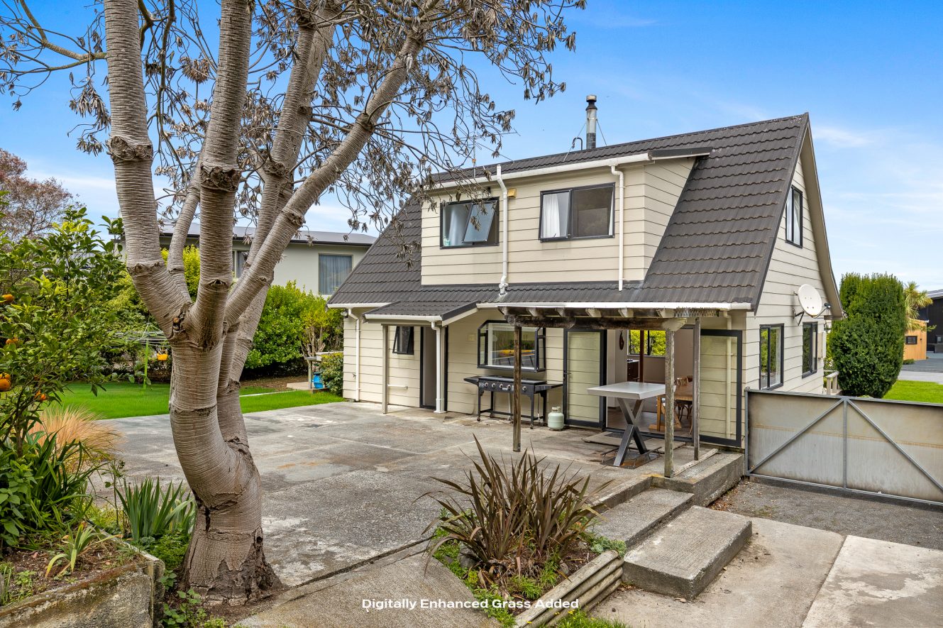 Space, Views & Versatility – 3 Bed + Sleepout — slide 33