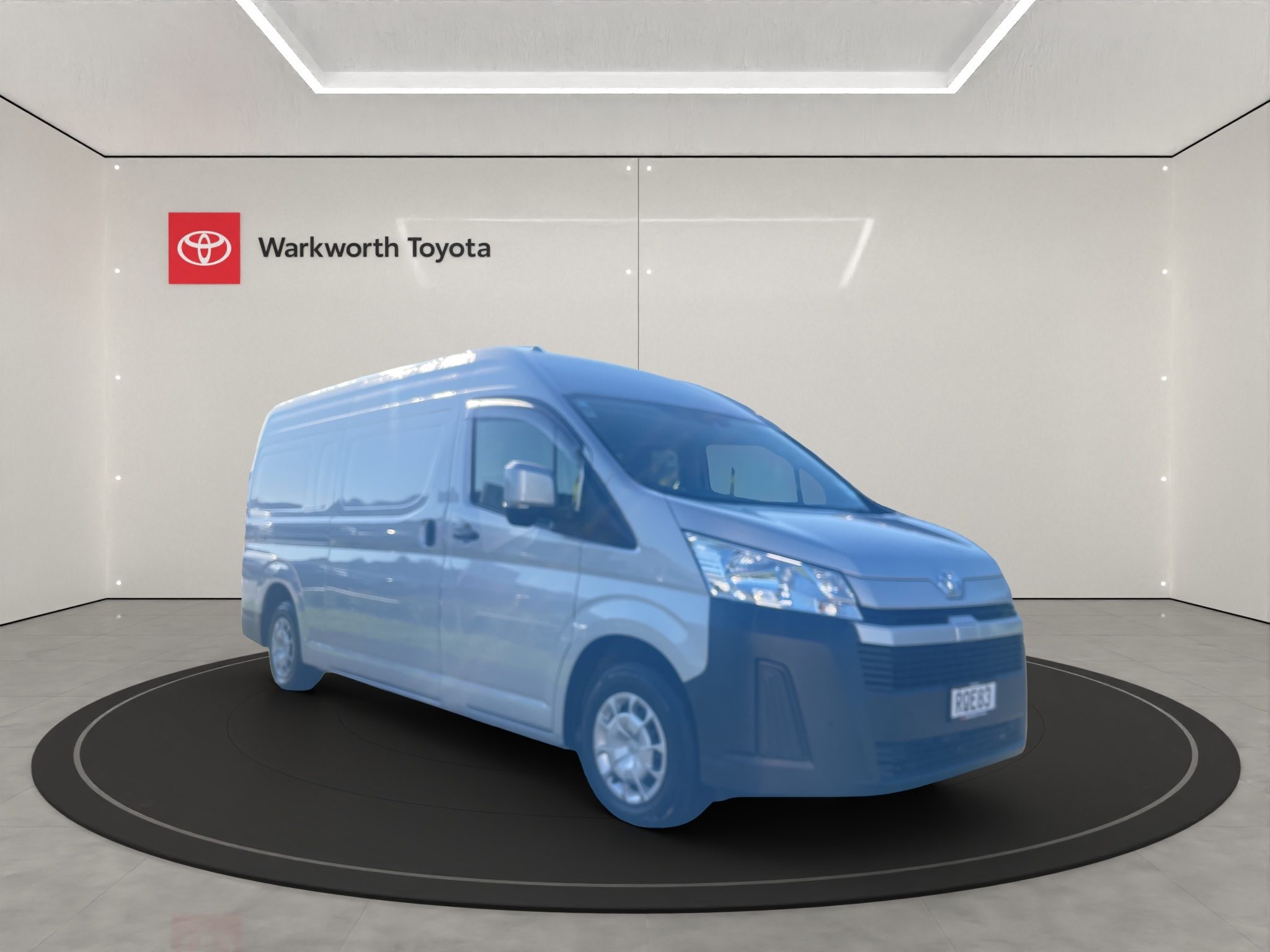  van売ります。 2024 Toyota Hiace ZX 2.8DT 6AT RWD PVN/6D/2S | Trade Me Motors