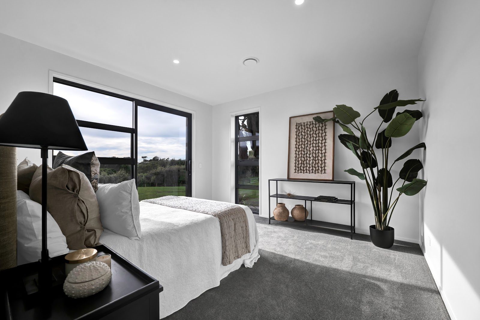 Masterpiece of Modern Luxury — slide 25
