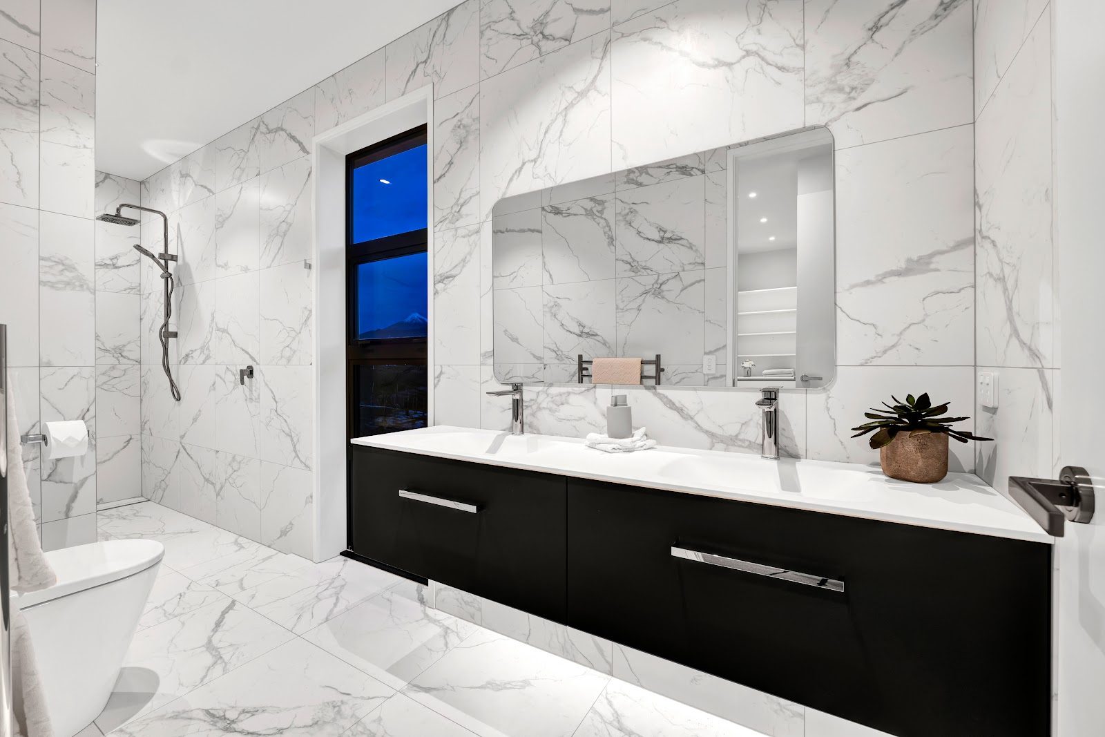 Masterpiece of Modern Luxury — slide 29