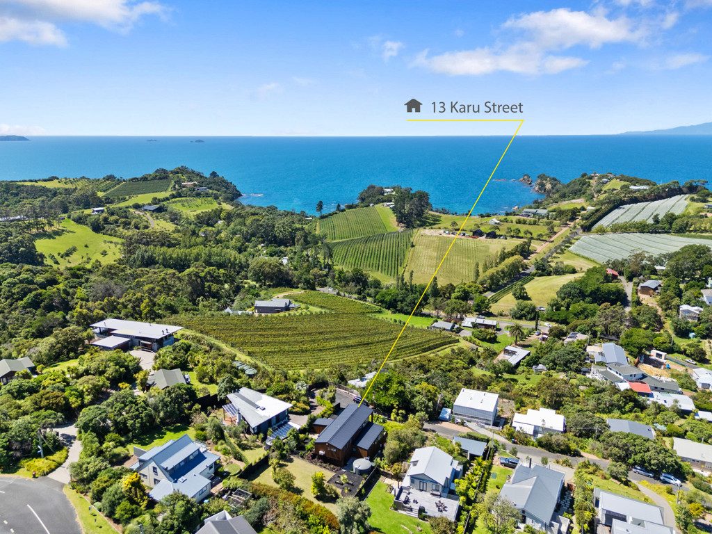 Elevated Luxury with Panoramic Northern Vistas — slide 10