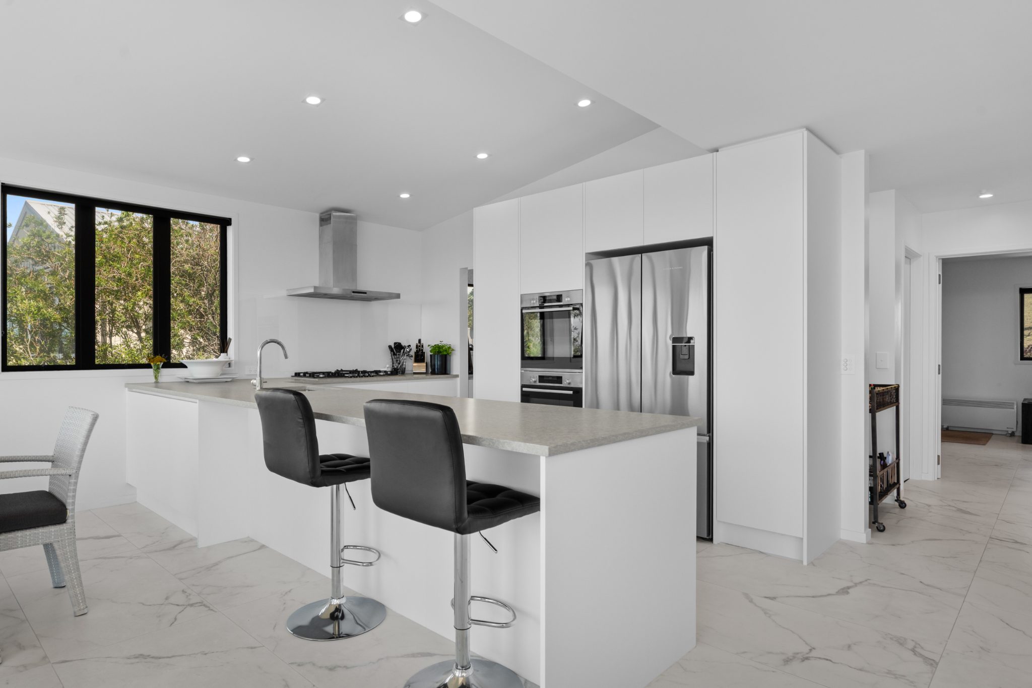 Elevated Luxury with Panoramic Northern Vistas — slide 15