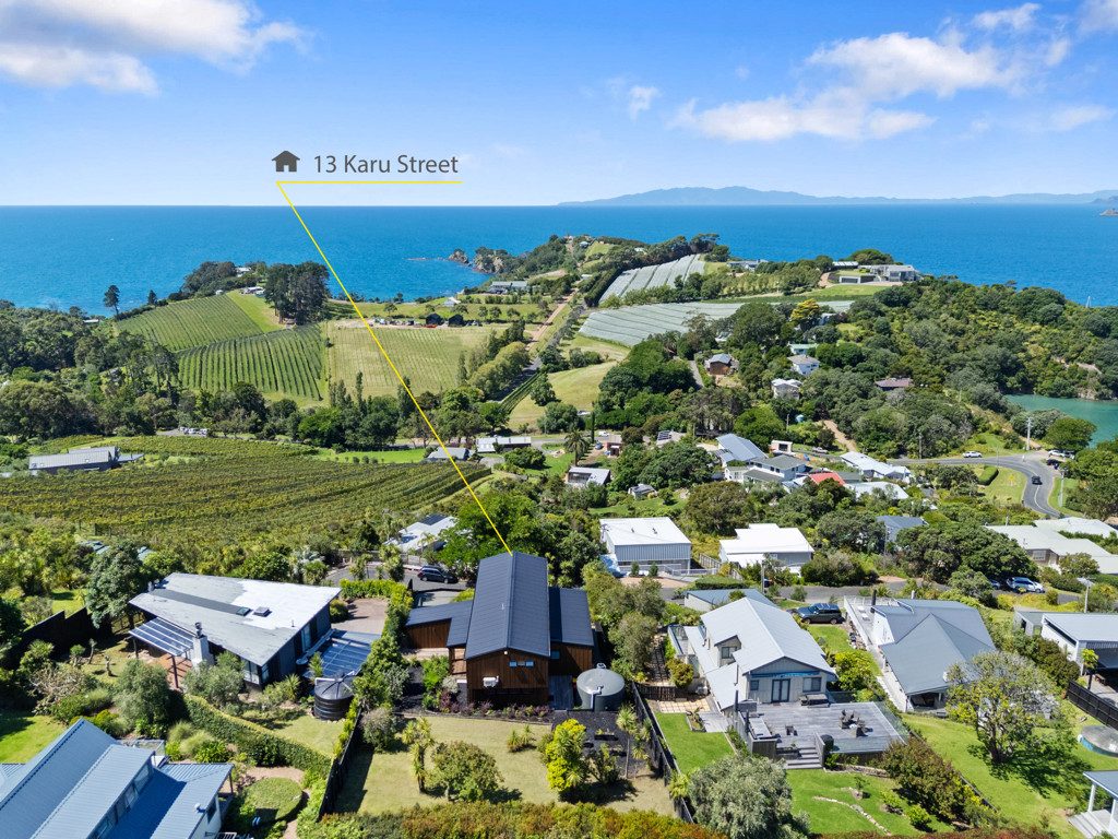 Elevated Luxury with Panoramic Northern Vistas — slide 17