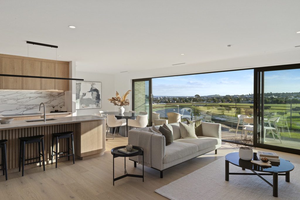 Elegance Overlooking the Racecourse — slide 1