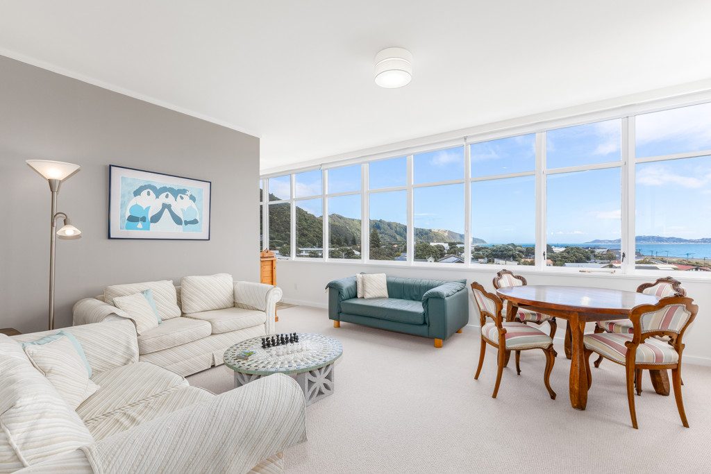 Panoramic Harbour Living by the Sea — slide 2