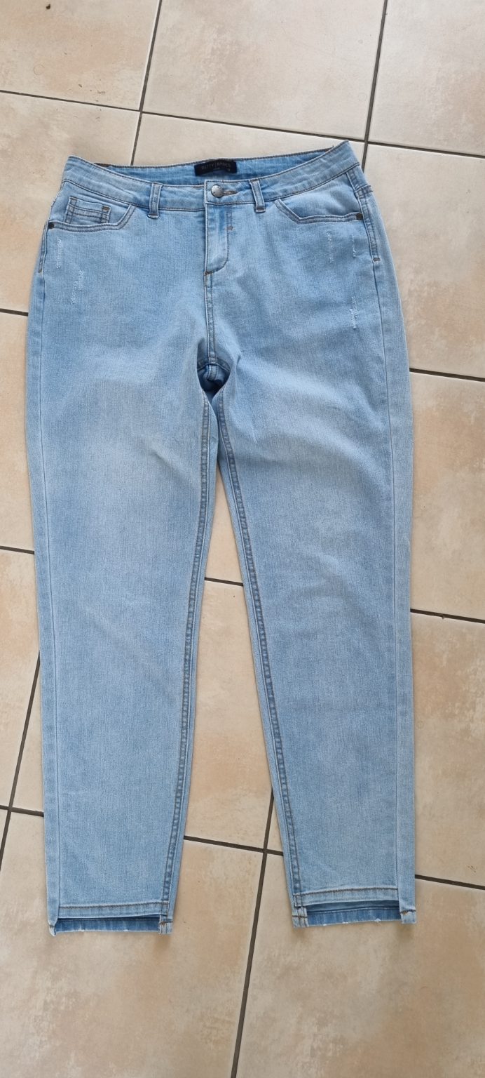 Betty Basics Jeans size 12