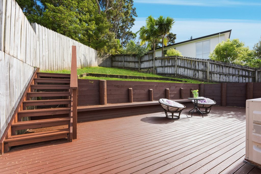 Modern Home in the Heart of Greenhithe — slide 2