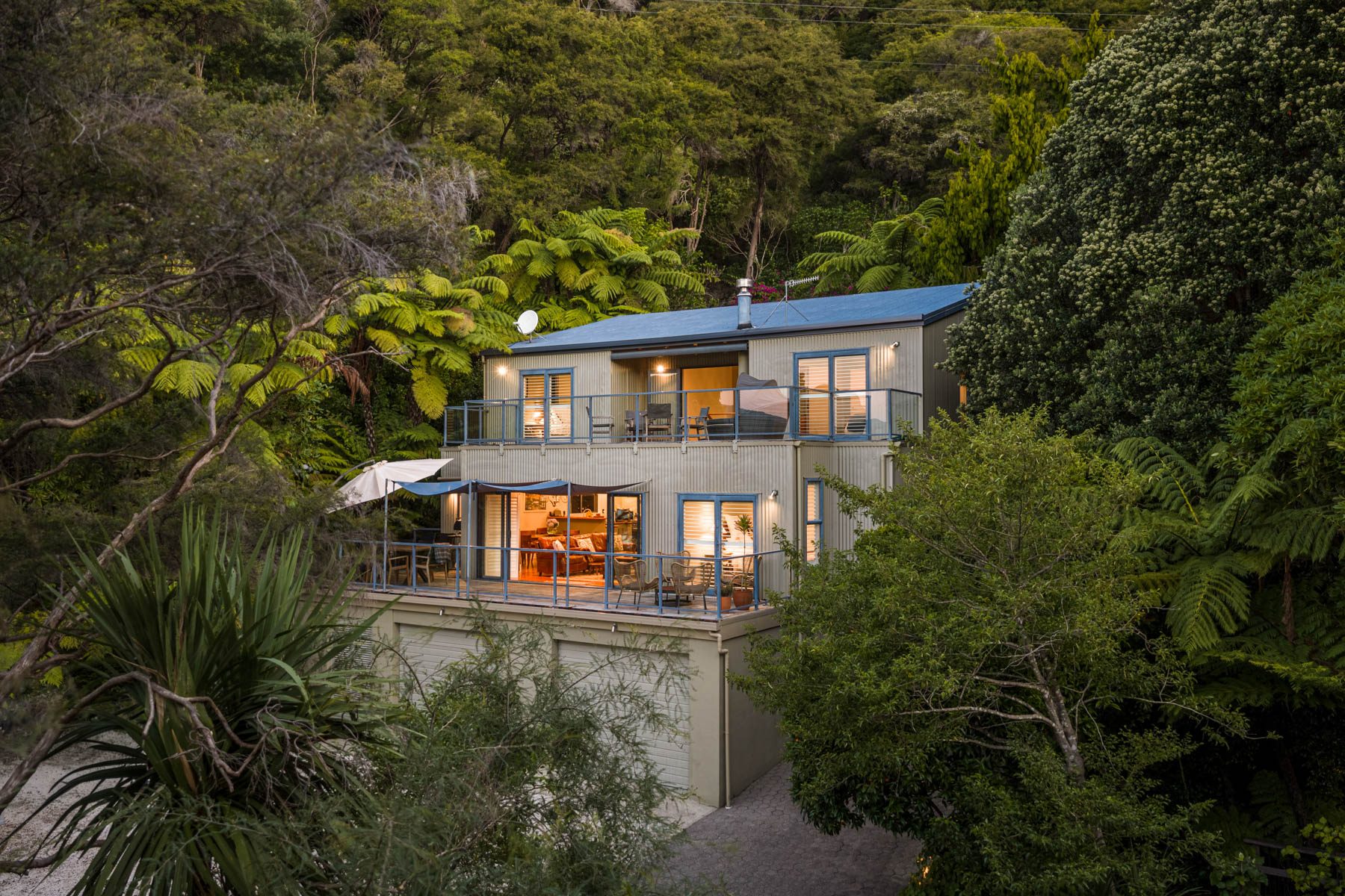 Beachfront Sounds Sanctuary with Boat Access — slide 2