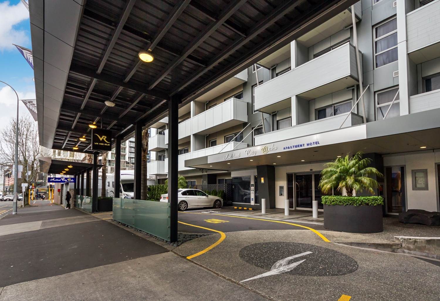 Must Sell! Prefect CBD Home — slide 12