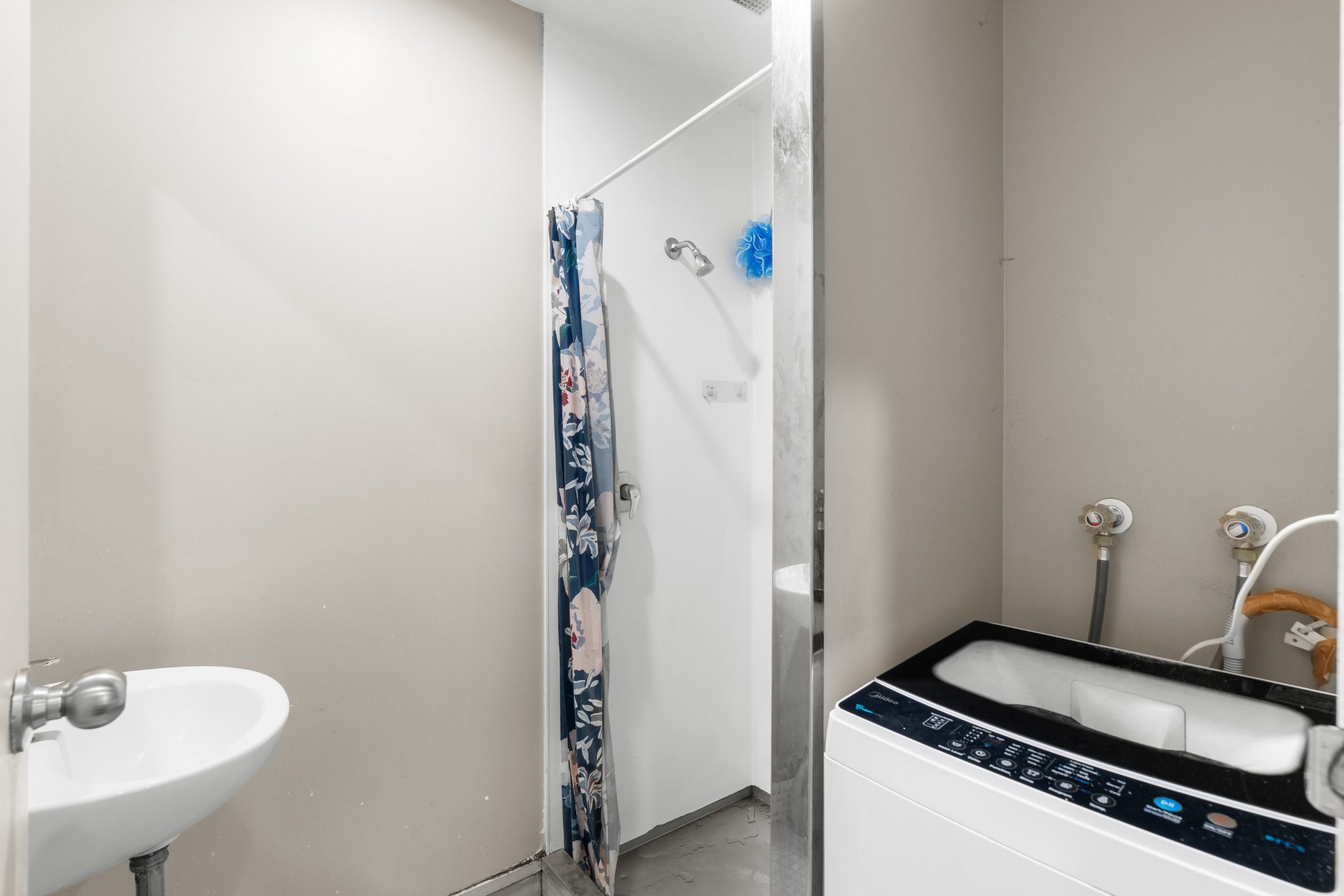 Cashflow Is King - $ 1,030 per week rental income — slide 10