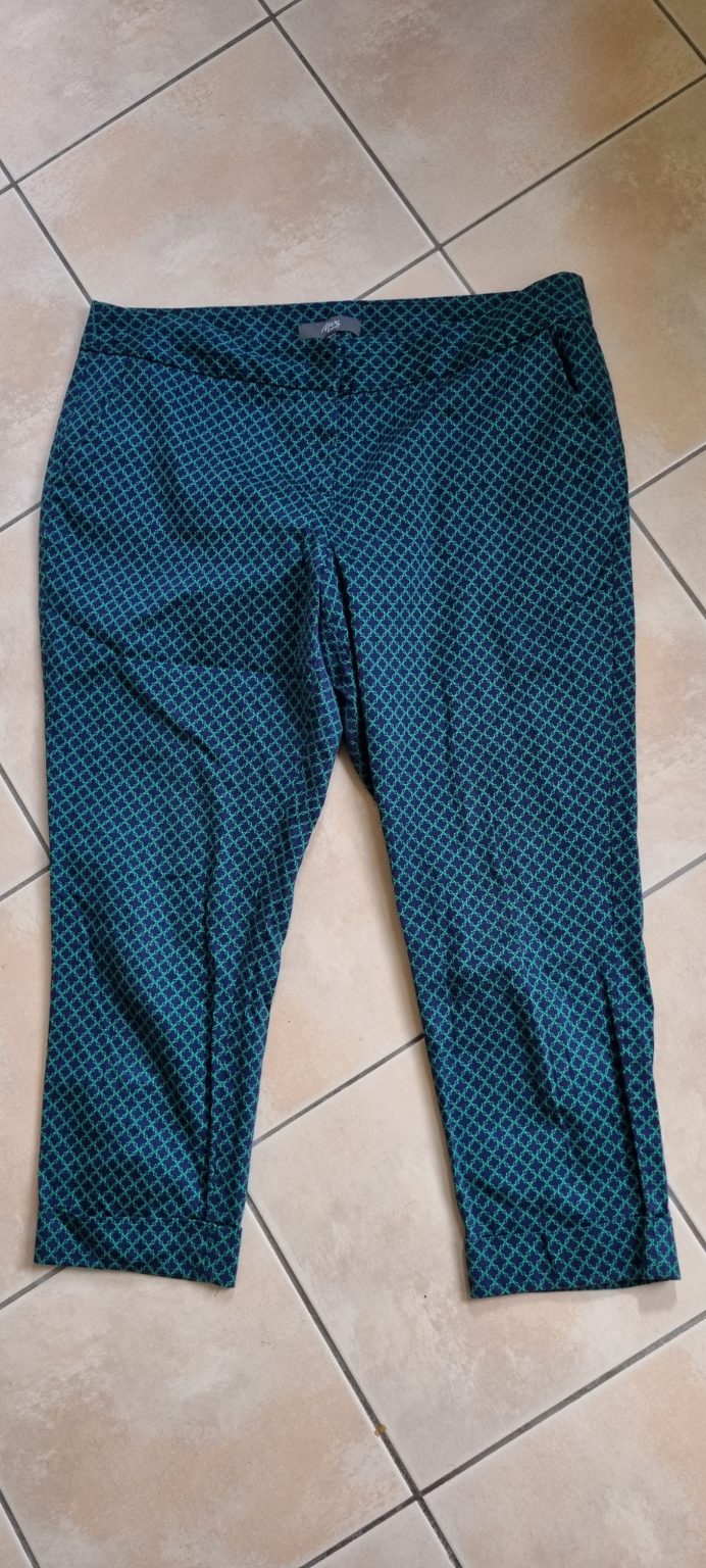 Max Pants size 18