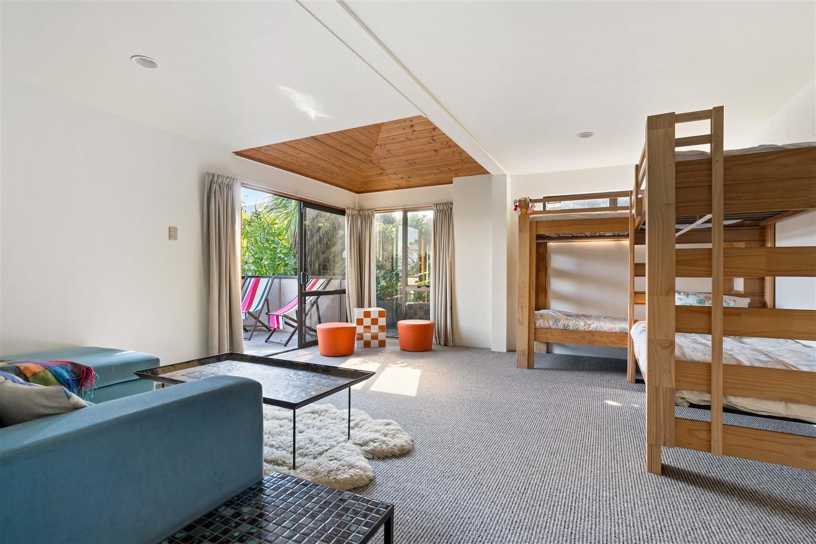 Epic Beach, Surf and Ocean Views — slide 27