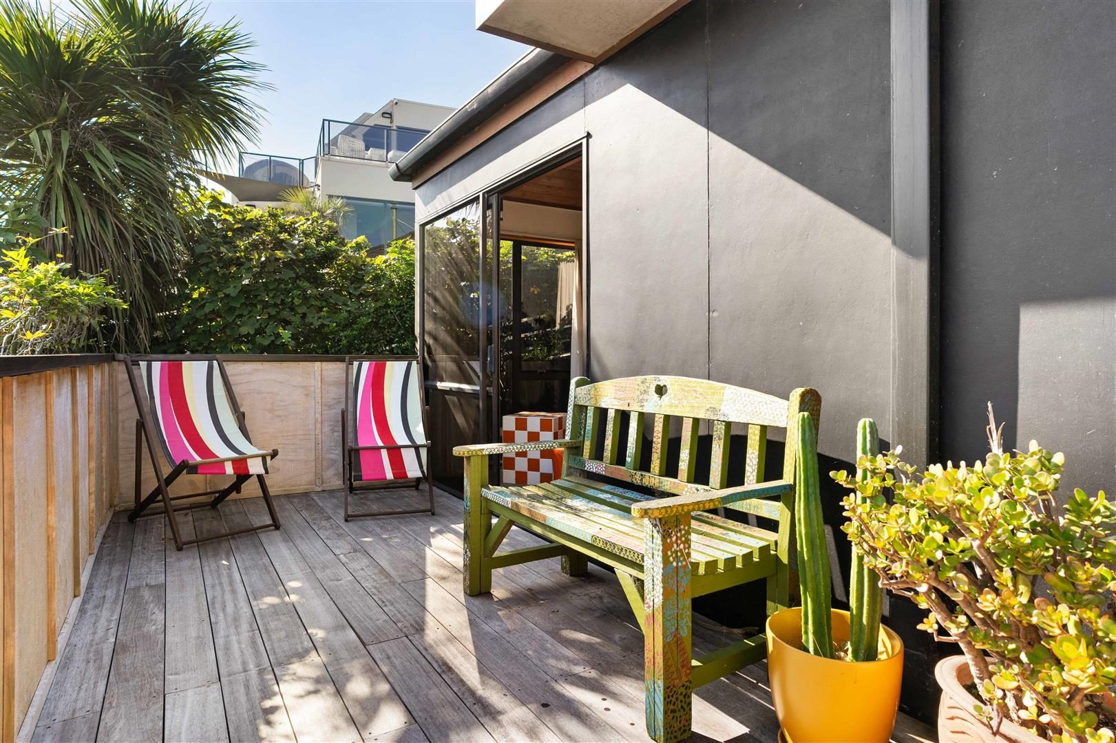 Epic Beach, Surf and Ocean Views — slide 28