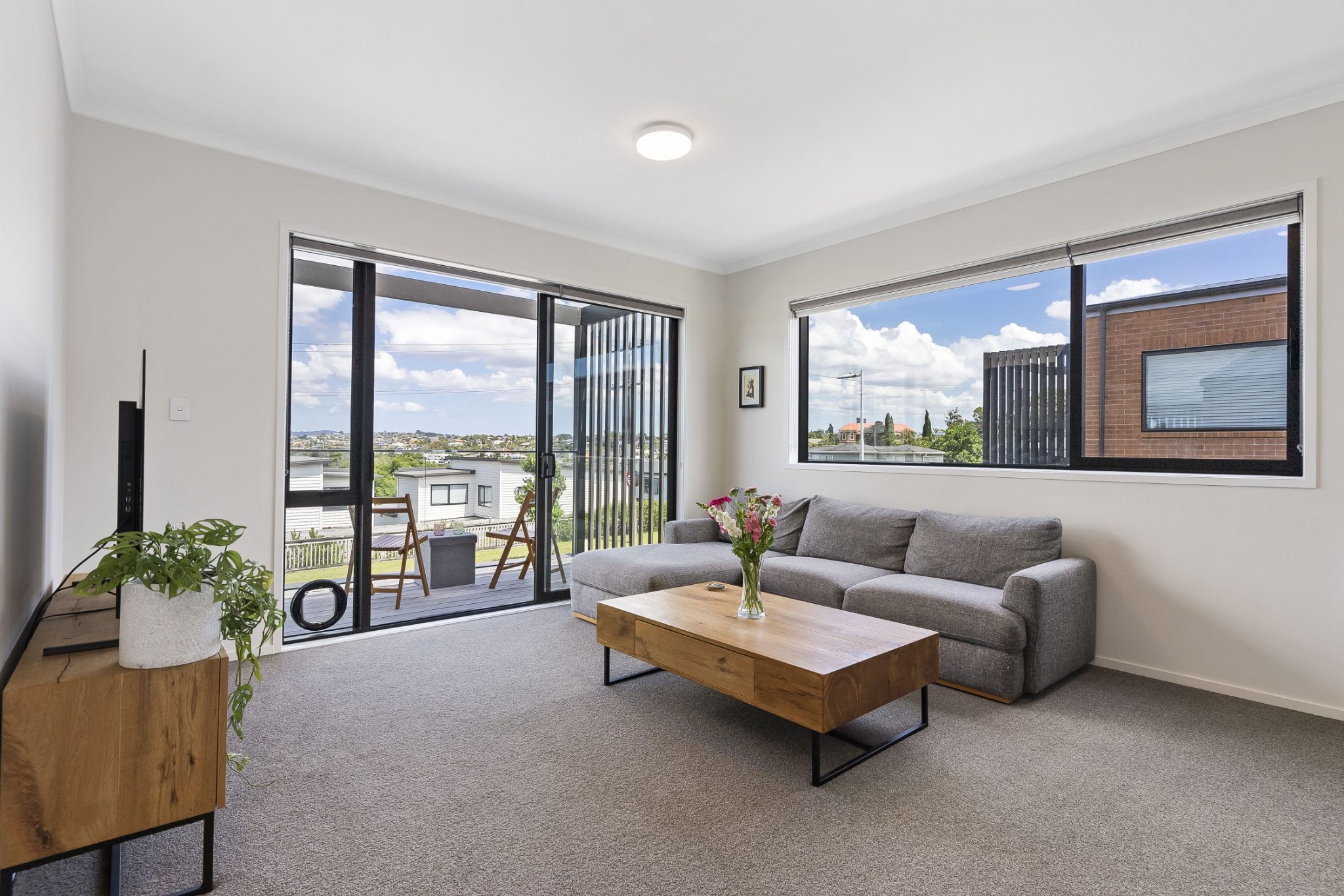 Marina Water Views - Price Reduced! — slide 7