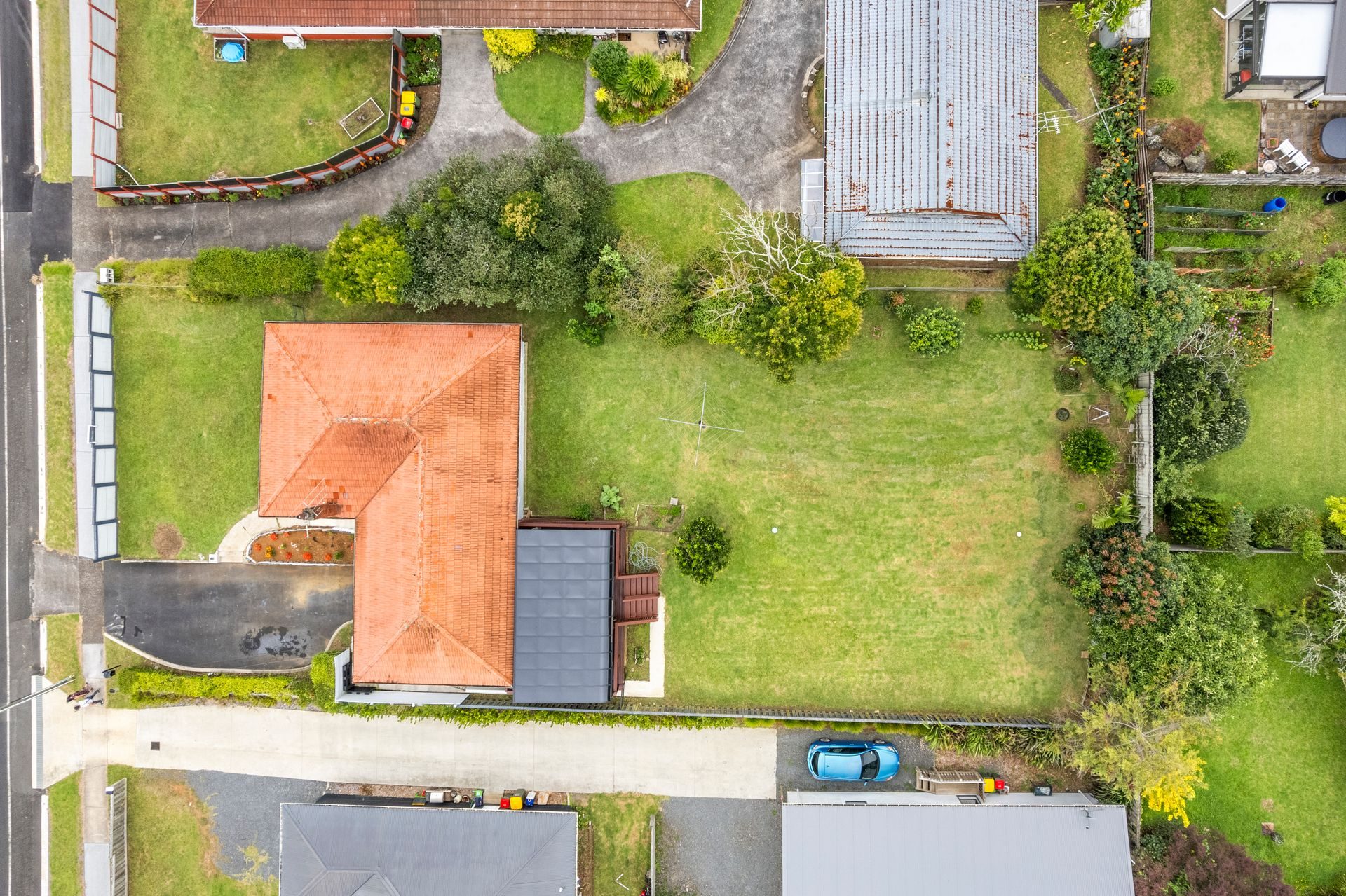 Classic Character with Quarter-Acre Space — slide 19